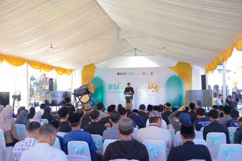 Wakil Wali Kota Banda Aceh, Afdhal Khalilullah, menutup BSI Fest Ramadhan 1447 H di Masjid Raya Baiturrahman, Minggu 15/03/2026.