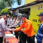 Wakapolri Komjen Pol. Dedi Prasetyo saat meninjau kesiapan personel dan armada di Pos Pengamanan Pelabuhan Bakauheni, Lampung, Selasa (17/3/2026).
