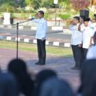 Sekda Aceh, M. Nasir Apel Perdana Idul Fitri 1447 H/2026 M dan Halal Bihalal bersama dengan Seluruh Kepala SKPA dan Eselon III dan IV serta seluruh Staf di lingkungan Pemerintah Aceh, Halaman Kantor Gubernur Aceh, Rabu, (25/03/2026).