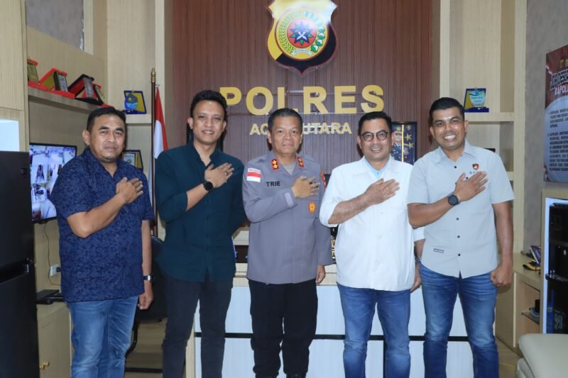 Anggota Komisi III DPR RI H. T. Ibrahim saat melakukan kunjungan kerja dan silaturahmi ke Polres Aceh Utara, disambut Kapolres Trie Aprianto beserta jajaran, Kamis (26/03/2026). Kunjungan ini menekankan penguatan sinergi serta komitmen pemberantasan narkoba.