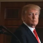 Di tengah klaim optimisme Washington mengenai efektivitas serangan udara, militer AS justru meningkatkan kehadiran pasukan darat di Timur Tengah menyusul intensitas serangan balasan drone dan rudal balistik Iran yang belum sepenuhnya lumpuh.