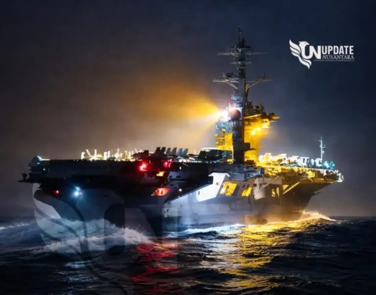 Kapal induk AS, USS Abraham Lincoln, yang menjadi pusat ketegangan setelah pihak Iran mengklaim telah meluncurkan rudal jelajah ke arah armada tersebut pada Rabu (25/3/2026).