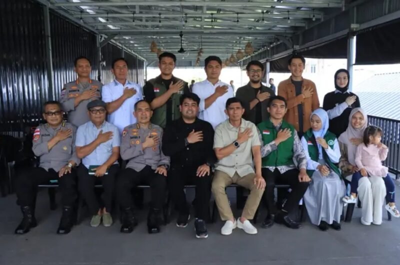 Kapolda Aceh Marzuki Ali Basyah saat audiensi bersama komunitas Green Leadership Indonesia Aceh membahas konsep green policing di Banda Aceh, Kamis (26/3/2026).