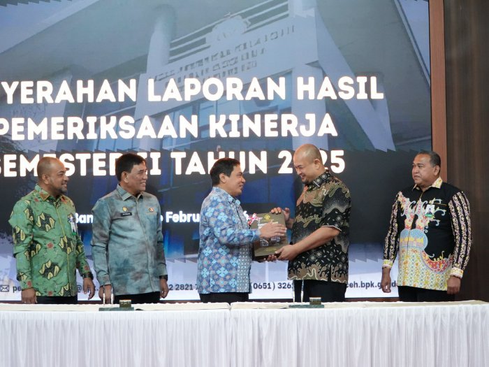 DPRA terima LHP Kinerja Semester II 2025 dari BPK RI Perwakilan Aceh, jadi bahan evaluasi tata kelola pemerintahan dan keuangan daerah, Kamis 26/02/2026.