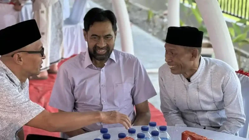 Ketua Umum Partai Aceh sekaligus Gubernur Aceh, Muzakir Manaf (Mualem), memberikan penegasan terkait posisi Zulfadhli (Abang Samalanga) sebagai Ketua DPRA. Mualem menginstruksikan seluruh kader dan koalisi untuk menjaga soliditas demi stabilitas politik Aceh hingga tahun 2029.
