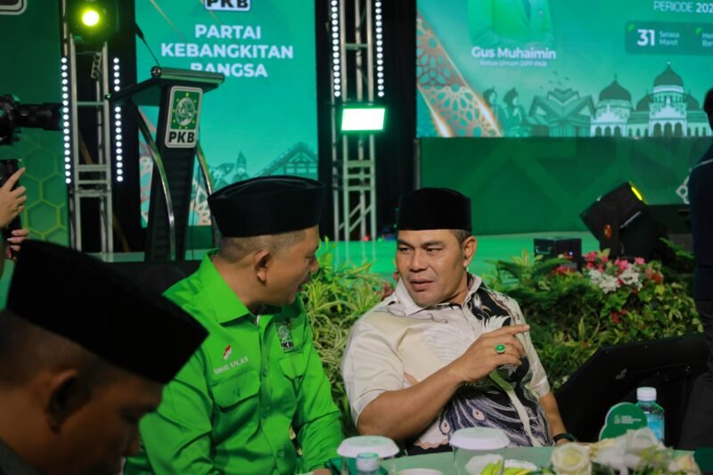 Bupati Aceh Besar, H. Muharram Idris menghadiri acara pengukuhan pengurus DPW PKB Aceh, di Hermes Palace Hotel, Banda Aceh, Selasa (31/03/2026) malam. FOTO/ MC ACEH BESAR