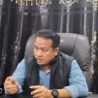 Ketua PW IWO Aceh, Chairan Manggeng, saat memberikan keterangan terkait pemanggilan wartawan Bithe.co oleh Polda Aceh, Kamis (2/4/2026).
