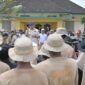 Wakil Gubernur Aceh, Fadlullah mendampingi Menteri Dalam Negeri, Tito Karnavian pelaksanaan Apel Pembukaan Praja IPDN Dan ASN Kementrian Dlam Negeri gelombang Ke III di Lapangan Dapur Umum Satgas ( Halaman Dinas PU) Aceh Tamiang, (4/4/2026). 