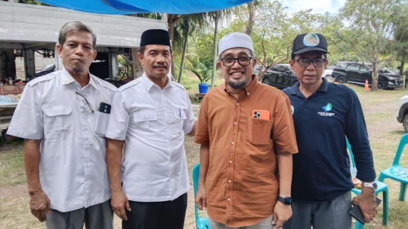 Wakil Bupati Aceh Besar, Syukri A Jalil saat menghadiri halal bihalal di Balai Pengajian Arba'in Gampong Lamsayun Kecamatan Ingin Jaya, pada Rabu (8/4/2026).FOTO/ MC ACEH BESAR