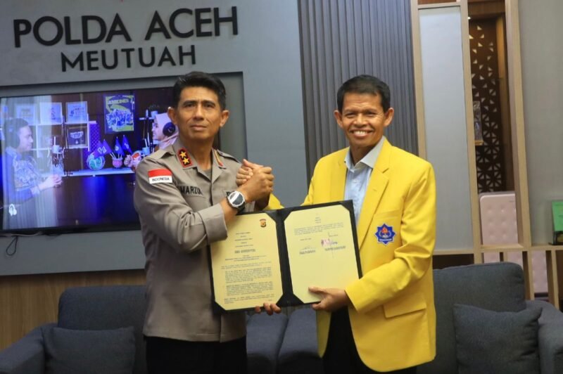 Momen penandatanganan MoU antara UTU dan Polda Aceh, 14 April 2026. Dipimpin langsung Rektor UTU Prof. Dr. Ishak Hasan, http://M.Si dan Kapolda Aceh Irjen Pol. Marzuki Ali Basyah, M.M. Komitmen bersama bangun Aceh lewat pendidikan & riset, Selasa 14/04/2026
