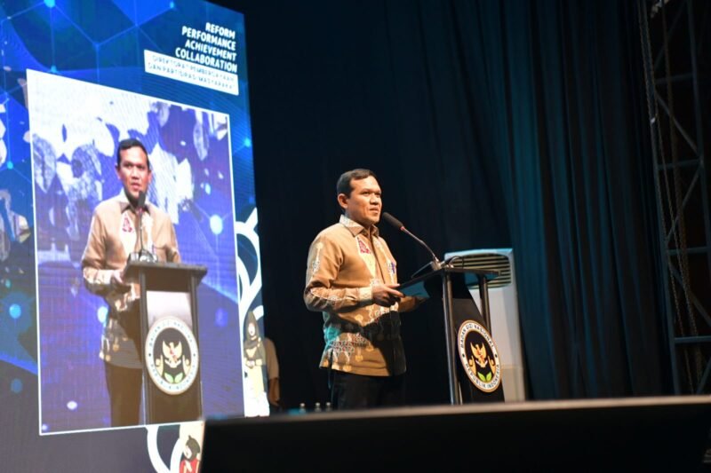 Wakil Gubernur Aceh, Fadlullah, SE menghadiri Rapat koordinasi Sinergi Ekonomi Kerakyatan bersama badan gizi Nasional digedung taman budaya, Banda Aceh, kamis, (16/05/2026).