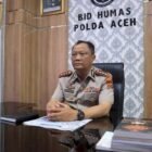 Kabid Humas Polda Aceh, Kombes Pol. Joko Krisdiyanto, S.I.K., saat memberikan keterangan pers terkait perkembangan kasus dugaan korupsi beasiswa BPSDM Aceh. Hingga saat ini, dua berkas perkara telah dinyatakan lengkap (P-21) dan diserahkan ke JPU. (Foto: Dok. Humas Polda Aceh)