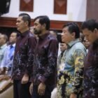 Gubernur Aceh, Muzakir Manaf (Mualem), menyampaikan arahan saat membuka Musrenbang Rencana Kerja Pemerintah Aceh (RKPA) Tahun 2027 di Anjong Mon Mata, Banda Aceh, Kamis (23/04/2026). 
