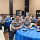 Para bendahara pengeluaran dan staf satuan kerja (Satker) jajaran Polda Aceh mengikuti Bimbingan Teknis (Bimtek) penyusunan laporan keuangan di Aula Gedung Keuangan Negara, Banda Aceh, Selasa (28/4/2026).