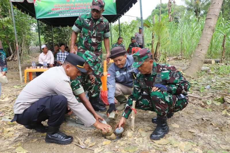 jembatan darurat untuk pulihkan ekonomi & akses warga dua desa yang terisolir sejak bencana akhir 2025, Kamis 30/04/2026.