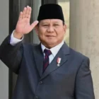 Presiden RI, Prabowo Subianto, menerima laporan penyelamatan keuangan negara dan penguasaan kembali kawasan hutan tahap ke-6 di Gedung Kejaksaan Agung, Jakarta, Jumat (10/4/2026).