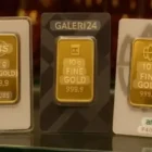 Grafik pergerakan harga emas Antam yang menunjukkan koreksi tajam sebesar Rp50.000 ke level Rp2.830.000 per gram pada perdagangan Rabu (22/4/2026). Penurunan ini dipicu oleh penguatan dolar AS dan kenaikan imbal hasil obligasi global.