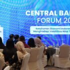 Deputi Gubernur Senior Bank Indonesia, Destry Damayanti, saat memberikan keynote speech dalam seminar di Jakarta (13/4/2026).