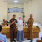 Sejumlah perwakilan siswa SMA dan SMK se-wilayah Sigli mengikuti program Jaksa Masuk Sekolah (JMS) yang digelar Kejati Aceh di Aula SMK Negeri 2 Sigli, Rabu (13/5/2026). Kegiatan ini bertujuan membekali generasi muda dengan pemahaman hukum sejak dini.