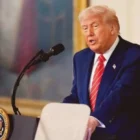 Presiden AS Donald Trump saat menyampaikan pidato di Florida, awal Mei 2026. Dalam forum tersebut, ia menegaskan arah kebijakan luar negeri yang lebih agresif terhadap Kuba melalui strategi 