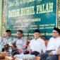 Wakil Gubernur Aceh, Fadhlullah, S.E., saat menghadiri peringatan haul ke-12 almarhum Tgk. H. Ibrahim Bin Hasyim (Ayah Samahani) di Dayah Ruhul Falah, Samahani, Aceh Besar. 
