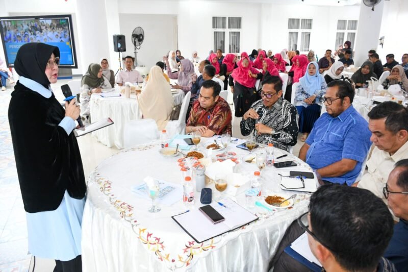 Pemko Banda Aceh bersama GeRAK Aceh gelar Forum Suara Warga di pendopo wali kota, Minggu (10/5/2026). Warga sampaikan policy brief soal pendidikan, kesehatan, ekonomi, perempuan, dan kebencanaan.