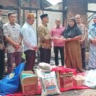 Dinas Sosial Banda Aceh Memberikan Bantuan Kepada Korban Kebakaran.