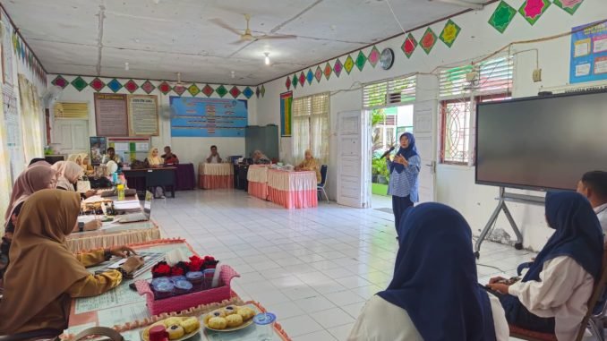 Dinas Sosial Memberikan arahan tentang Sekolah Ramah Anak ke setiap Sekolah