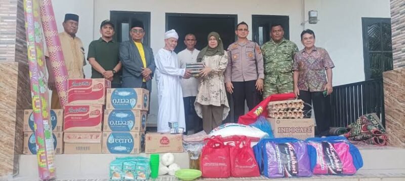 Dinsos Banda Aceh Salurkan Bantuan Masa Panik untuk Korban Kebakaran Dayah Budi Muthmainnah