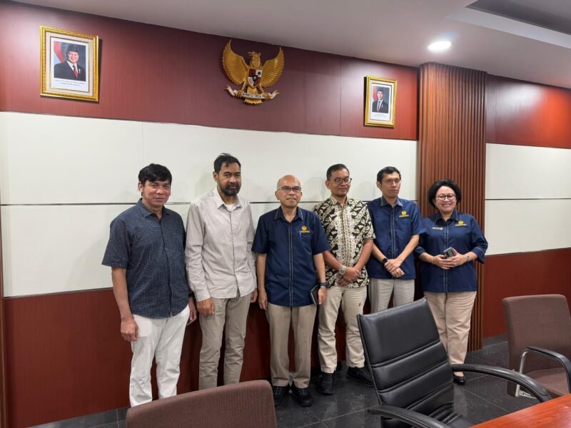 Gubernur Aceh Muzakir Manaf (Mualem) saat beraudiensi dengan Sekjen Kemenkeu Robert Leonard Marbun di Jakarta, Kamis (14/5/2026).