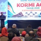 Sekretaris Daerah Aceh sekaligus Ketua Umum KORMI Aceh, M. Nasir, memberikan sambutan dalam Rapat Kerja Provinsi (Rakerprov) KORMI Aceh Tahun 2026 di Hotel Ayani, Banda Aceh, Minggu (17/5/2026). 