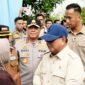 Presiden RI Prabowo Subianto (tengah) memberikan sambutan dalam acara Panen Raya Jagung di Kabupaten Tuban, Jawa Timur, Sabtu (16/5/2026).