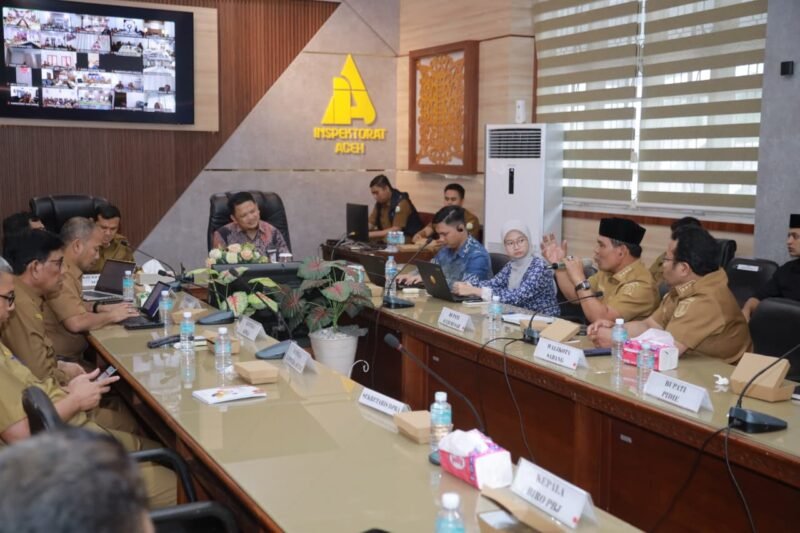 Bupati Aceh Besar H Muharram Idris (Syech Muharram) menghadiri Rakor pencegahan korupsi bersama Pemerintah Aceh dan KPK RI, di Aula Kantor Inspektorat Aceh, Selasa (19/5/2026).FOTO/ MC ACEH BESAR