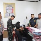 Penyidik Satreskrim Polresta Banda Aceh meminta keterangan dari sejumlah mahasiswa terkait kasus perusakan dan terbakarnya gedung Fakultas Pertanian Universitas Syiah Kuala (USK), Jumat (21/5/2026).