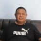 Personel Satgas Operasi Damai Cartenz saat berbaur dan berinteraksi langsung dengan warga di Papua. Tokoh agama Papua, Pdt. Johan Godlief Nussy, mengapresiasi langkah humanis Satgas yang dinilai aktif membantu masyarakat lewat aksi sosial dan edukasi, Senin (25/5/2026).