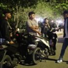 Sejumlah personel Satreskrim Polresta Banda Aceh dan Ditreskrimum Polda Aceh saat bersiap melaksanakan patroli malam berskala besar di wilayah hukum Polresta Banda Aceh, Minggu (24/5/2026).