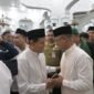 Wakil Gubernur Aceh H. Fadhlullah (tengah) bersama Sekda Aceh M. Nasir (kanan) dan unsur Forkopimda mengikuti pelaksanaan Salat Iduladha 1447 H di Masjid Raya Baiturrahman, Banda Aceh, Rabu (27/5/2026).