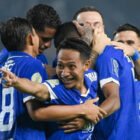 Pahlawan Maung Bandung. Brace Adam Alis menit 28 dan 38 bawa Persib comeback 2-1 atas Persija di Stadion Segiri. Kemenangan krusial jaga asa juara, terus tempel Borneo FC di puncak klasemen Super League 2025/2026.
