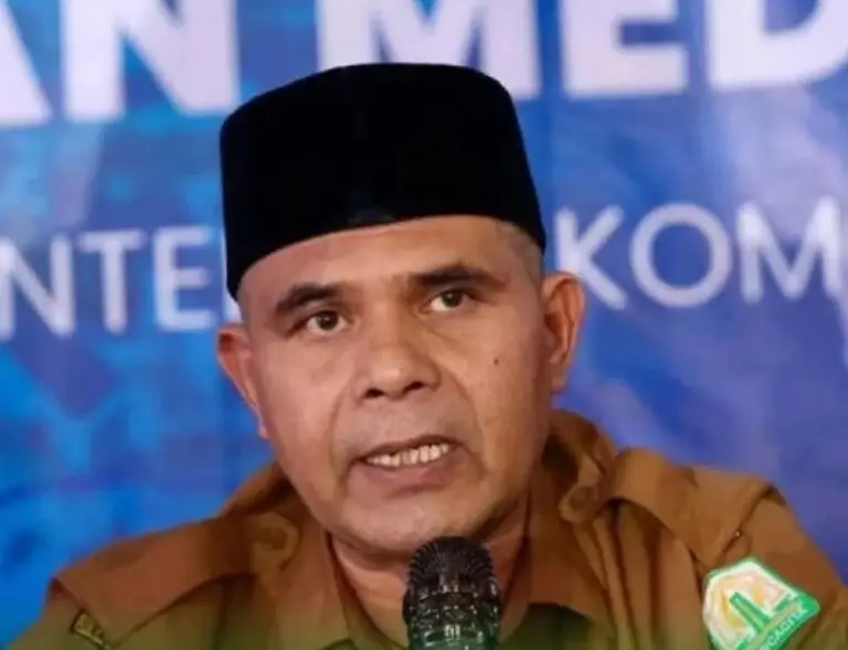 Kepala Dinas Pendidikan Aceh, Murthalamuddin, S.Pd., M.S.P., memberikan penjelasan terkait polemik pembatasan tanggungan Jaminan Kesehatan Aceh (JKA) melalui akun media sosial pribadinya, Kamis (14/5/2026). 