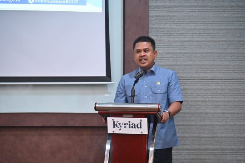 Wakil Ketua I DPRK Banda Aceh sampaikan paparan komitmen dan dukungan legislatif terhadap program pembangunan kota dalam forum resmi, Kamis (21/05/2026). Ia tegaskan keberhasilan pembangunan bergantung pada harmoni dan sinergi eksekutif-legislatif.