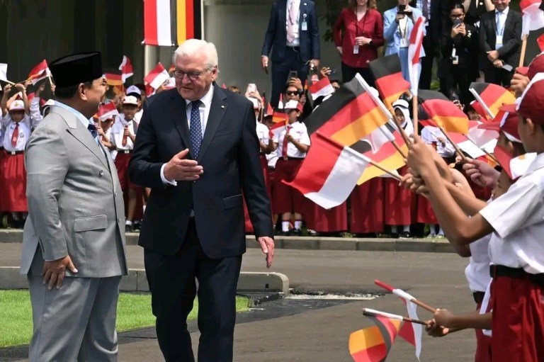 Pertemuan bilateral di Istana Merdeka pada Senin (15/6) berfokus pada penguatan kerja sama ekonomi strategis, mulai dari ekosistem kendaraan listrik hingga pengembangan pendidikan vokasi.