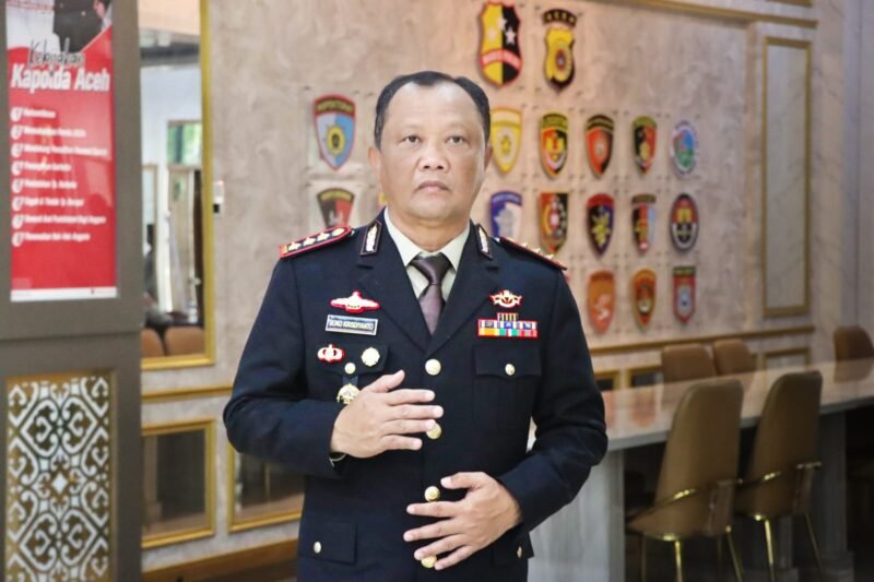 Kabid Humas Polda Aceh, Kombes Pol. Joko Krisdiyanto, S.I.K., saat memberikan keterangan terkait penanganan karhutla di Aceh, Senin (1/6/2026).
