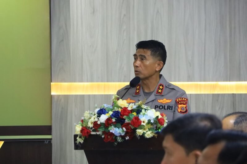 Kapolda Aceh Irjen Pol. Drs. Marzuki Ali Basyah, M.M., saat memberikan imbauan kepada masyarakat Aceh untuk menjaga ketertiban, menjunjung tinggi sportivitas, serta menjauhi segala bentuk perjudian menjelang bergulirnya Piala Dunia 2026, Selasa (2/6/2026).