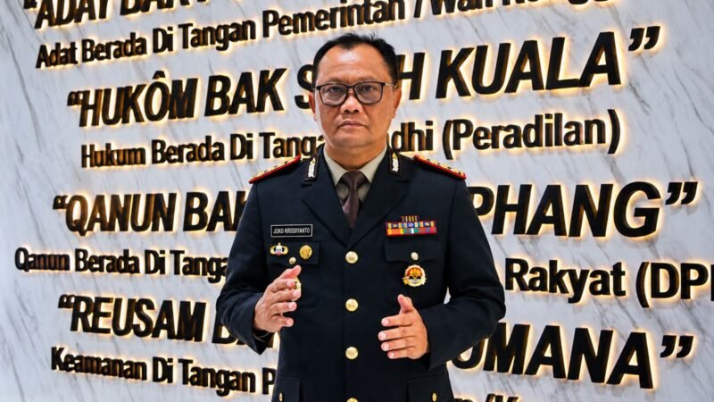 Polda menegaskan penerbitan DPO bukan asal-asalan. Sudah lewat proses penyidikan lengkap dan praperadilan ditolak. Artinya status tersangka sudah kuat secara hukum, Kamis 11/06/2026