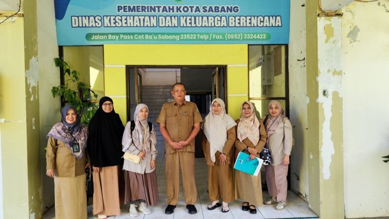 Tim BPOM dan BBPOM Aceh saat melakukan pertemuan monitoring dan evaluasi (Monev) pelaksanaan DAK Nonfisik BOK Pengawasan Obat dan Makanan Tahun Anggaran 2026 bersama jajaran Dinas Kesehatan, Rabu (24/6).