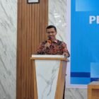 Ketua Komisi IV DPRK Banda Aceh Farid Nyak Umar resmi menutup Pelatihan Peningkatan Pola Hidup Sehat Dinkes Banda Aceh di aula Dinkes, Selasa 23/6/2026.