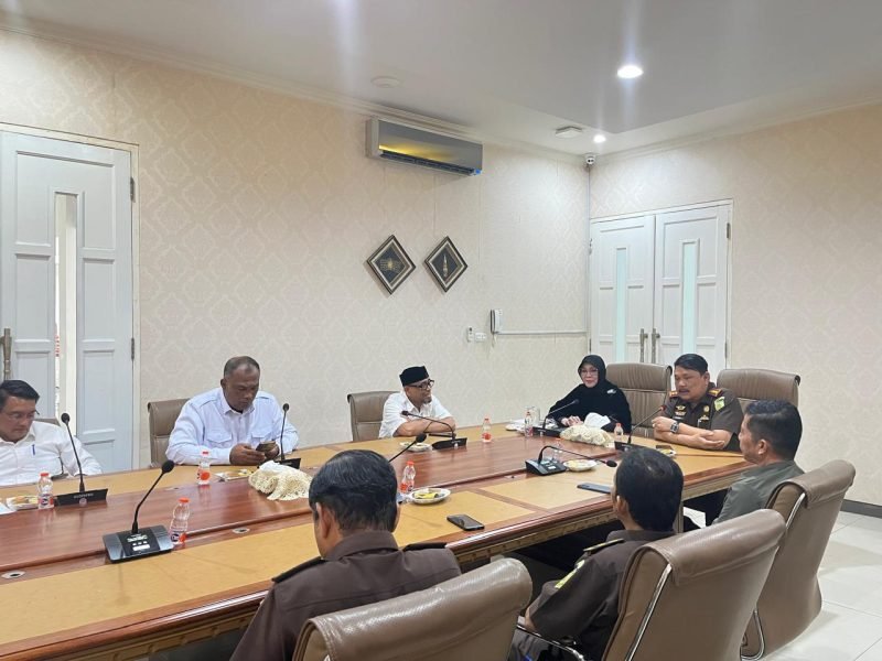 Pemko Banda Aceh & Kejari perkuat sinergi lewat silaturahmi di Pendopo. Program Jaga Desa siap jalan Juli & forum isu hukum direncanakan untuk gampong akuntabel, Kamis 11/06/2026.