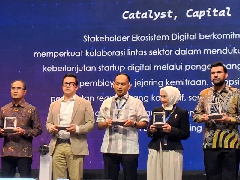Pemko Banda Aceh melalui Kadis Diskominfotik Muhammad Zubir mengikuti Deklarasi Pengembangan Inovasi Digital & Penciptaan Techpreneur pada Digital Ecosystem Alignment (DEAL) 2026 DJED Komdigi di Jakarta, Selasa 23/6/2026. 