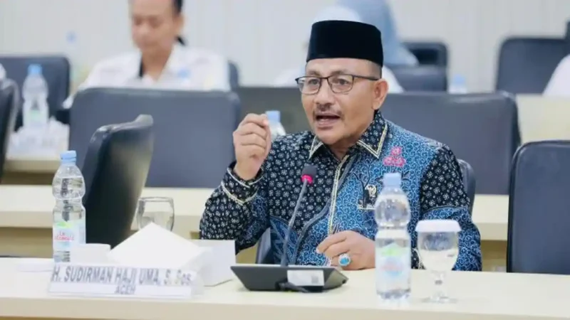 Anggota DPD RI asal Aceh H. Sudirman atau Haji Uma menegaskan kekerasan terhadap anak di bawah umur adalah delik biasa, bukan delik aduan, Senin 6/7/2026.