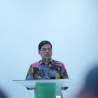 Rektor UIN Ar-Raniry, Prof. Dr. Mujiburrahman, M.Ag., saat menjadi keynote speaker dalam Talk Show Pendidikan Nasional di Aula Gedung Pascasarjana UIN Ar-Raniry, Banda Aceh, Selasa (7/7/2026).